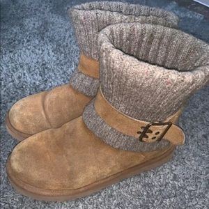 SOLD UGG Women’s Cambridge Boots